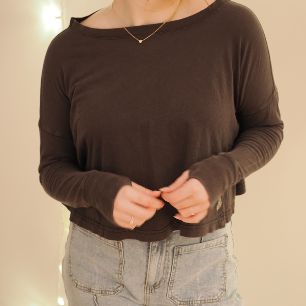 Free People Cropped Long-Sleeve Tee!!